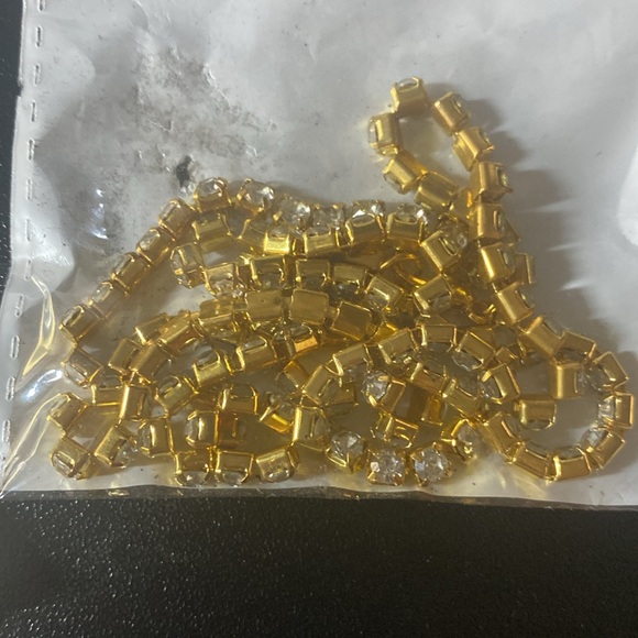 Gold Colored Jewelry (2 necklaces) - Picture 2 of 3